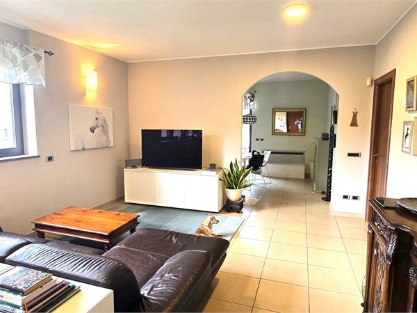 Ampio 3 locali con terrazzo!